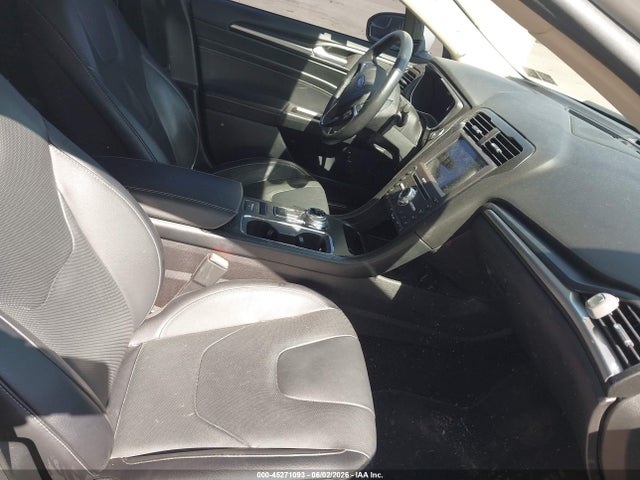 3FA6P0SU6HR226017 Ford Fusion Energi Titanium