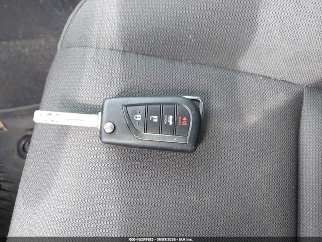 5YFB4MDE3SP288180 Toyota COROLLA LE