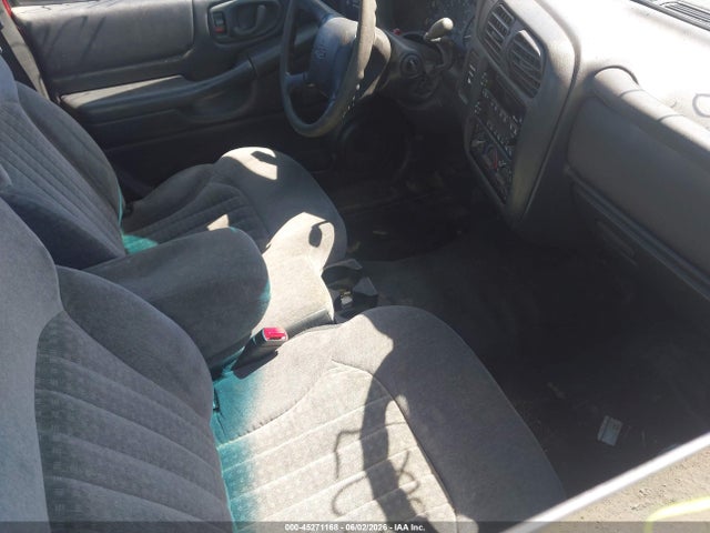 Продажа на аукционе авто 2002 Chevrolet S-10, vin: 1GCCS145228242716, номер лота: 45271168