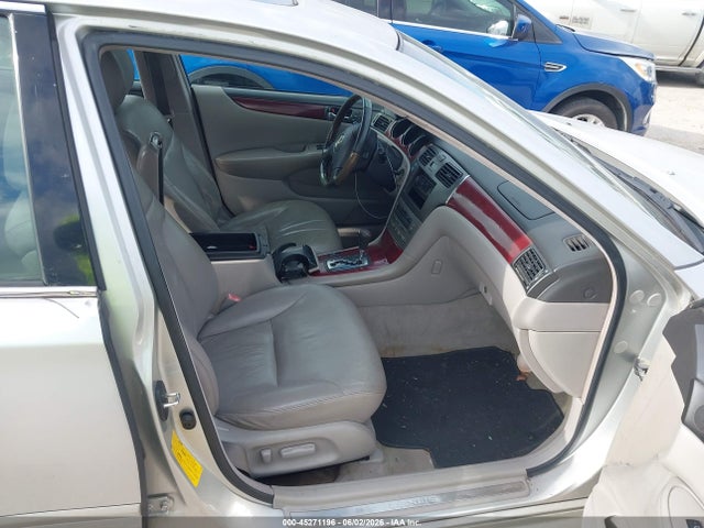 2003 Lexus Es 300 მანქანა იყიდება აუქციონზე, vin: JTHBF30G330095226, აუქციონის ნომერი: 45271196