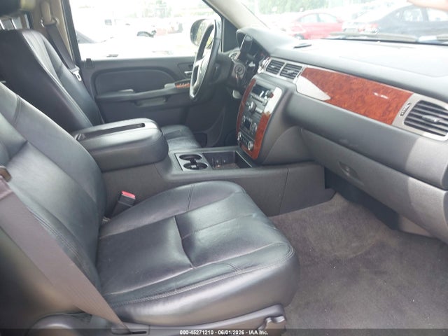 Продаж на аукціоні авто 2013 Chevrolet Suburban 1500 Lt, vin: 1GNSKJE73DR274977, номер лоту: 45271210