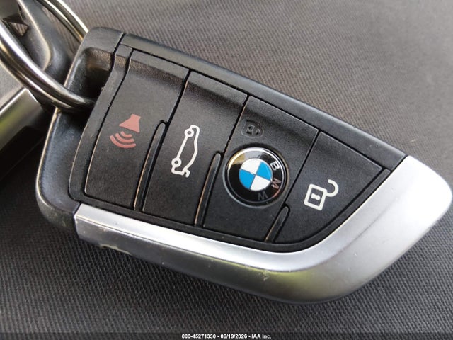 Продажа на аукционе авто 2017 Bmw X1 Xdrive28i, vin: WBXHT3C32H5F74296, номер лота: 45271330