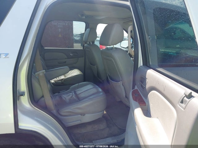 2008 Chevrolet Tahoe Ltz მანქანა იყიდება აუქციონზე, vin: 1GNFK13008R245143, აუქციონის ნომერი: 45271377