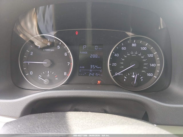 2017 Hyundai Elantra Se მანქანა იყიდება აუქციონზე, vin: KMHD74LF3HU115714, აუქციონის ნომერი: 45271398