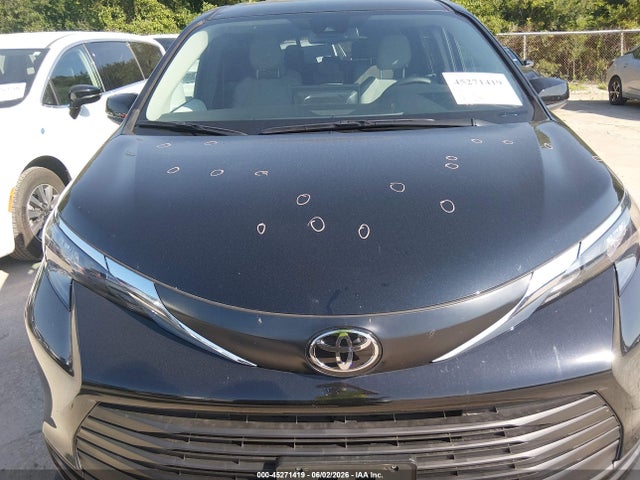 Toyota SIENNA LE 2026 5TDKRKEC5TS312619 Image 6