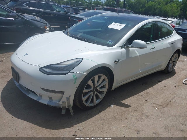 Tesla Model 3 Long Range/performance 2018 5YJ3E1EB0JF134170 Image 2