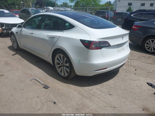 Tesla Model 3 Long Range/performance 2018 5YJ3E1EB0JF134170 Image 3