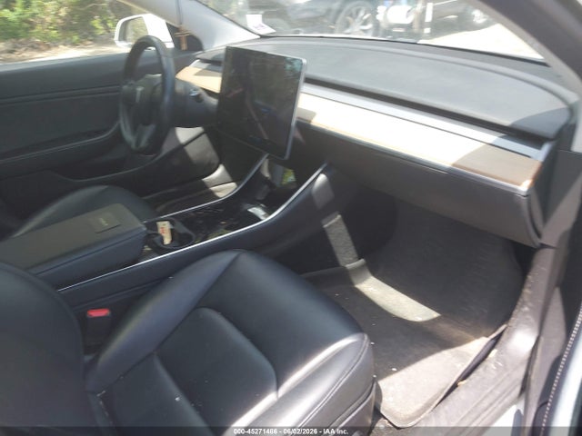 Tesla Model 3 Long Range/performance 2018 5YJ3E1EB0JF134170 Image 5