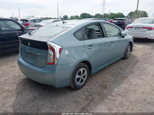Продаж на аукціоні авто 2015 Toyota Prius Three, vin: JTDKN3DU4F1902761, номер лоту: 45271501
