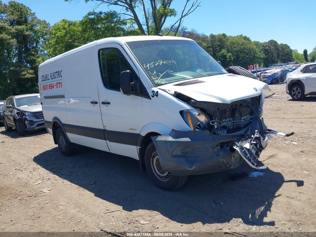Auction sale of the 2014 Mercedes-benz Sprinter 2500 Normal Roof, vin: WD3PE7CC0E5826074, lot number: 45271554