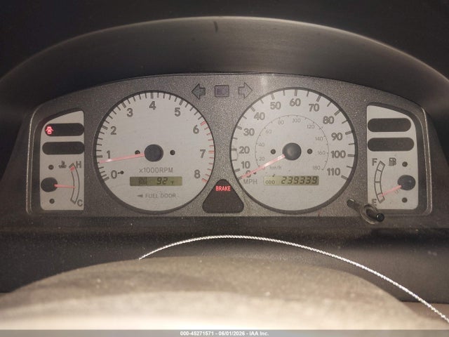 45271571 :رقم المزاد ، 1NXBR18E9XZ242532 vin ، 1999 Toyota Corolla Le مزاد بيع