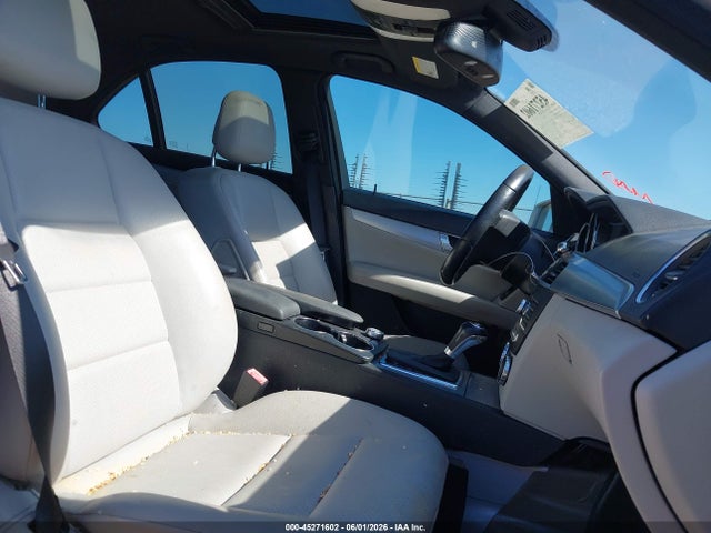 Aukcja sprzedaży 2014 Mercedes-benz C 300 Sport 4matic, vin: WDDGF8AB1EA898742, numer aukcji: 45271602