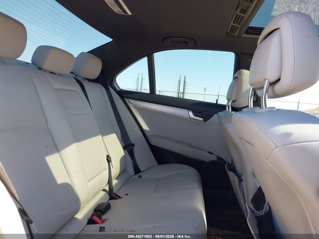 Aukcja sprzedaży 2014 Mercedes-benz C 300 Sport 4matic, vin: WDDGF8AB1EA898742, numer aukcji: 45271602