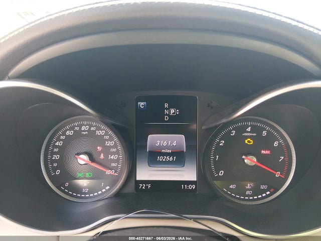 2015 Mercedes-benz C 300 Luxury 4matic მანქანა იყიდება აუქციონზე, vin: 55SWF4KB0FU015170, აუქციონის ნომერი: 45271667