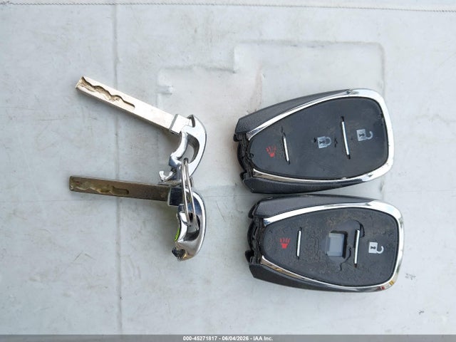 1GNERFKW9JJ141944 Chevrolet Traverse Ls