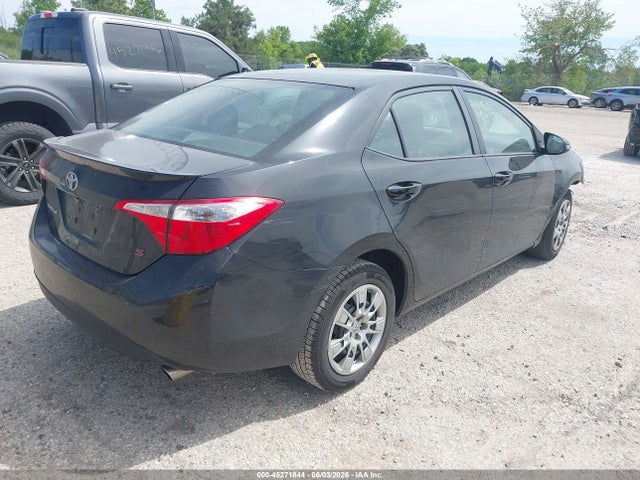 45271844 :رقم المزاد ، 2T1BURHE6FC390439 vin ، 2015 Toyota Corolla S مزاد بيع