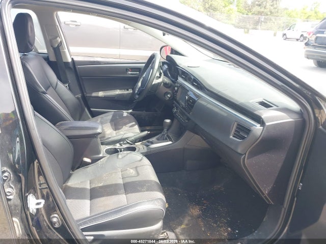 45271844 :رقم المزاد ، 2T1BURHE6FC390439 vin ، 2015 Toyota Corolla S مزاد بيع