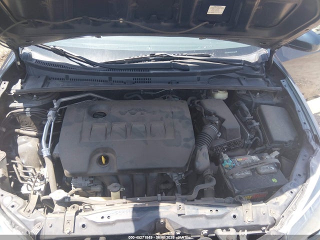 45271849 :رقم المزاد ، 2T1BURHE1JC017446 vin ، 2018 Toyota Corolla Le مزاد بيع