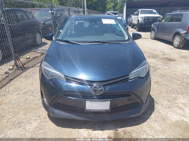 45271849 :رقم المزاد ، 2T1BURHE1JC017446 vin ، 2018 Toyota Corolla Le مزاد بيع