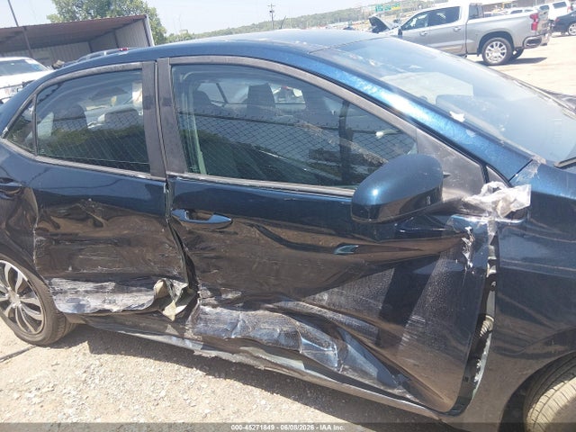 45271849 :رقم المزاد ، 2T1BURHE1JC017446 vin ، 2018 Toyota Corolla Le مزاد بيع