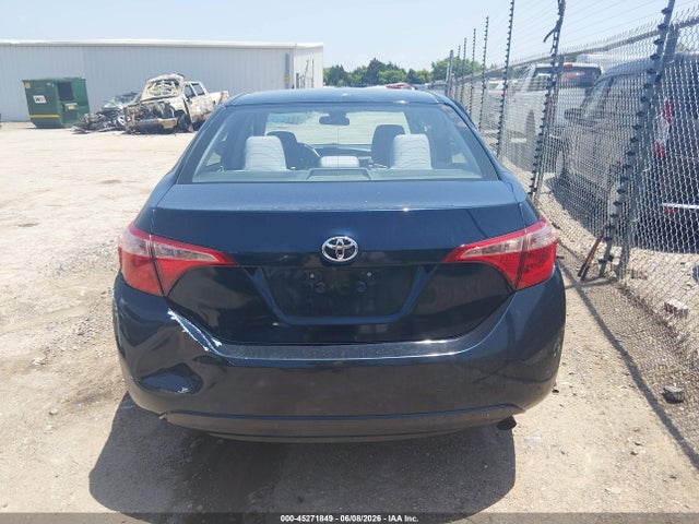 45271849 :رقم المزاد ، 2T1BURHE1JC017446 vin ، 2018 Toyota Corolla Le مزاد بيع