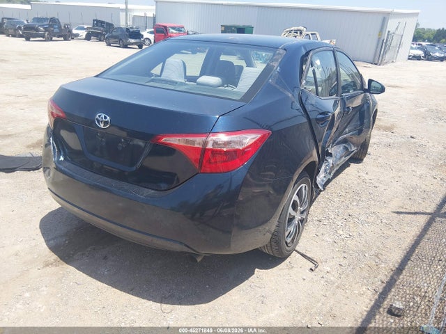 45271849 :رقم المزاد ، 2T1BURHE1JC017446 vin ، 2018 Toyota Corolla Le مزاد بيع