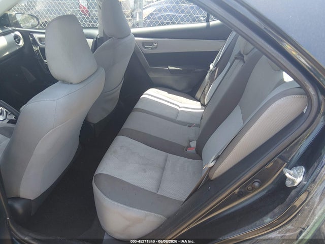 45271849 :رقم المزاد ، 2T1BURHE1JC017446 vin ، 2018 Toyota Corolla Le مزاد بيع
