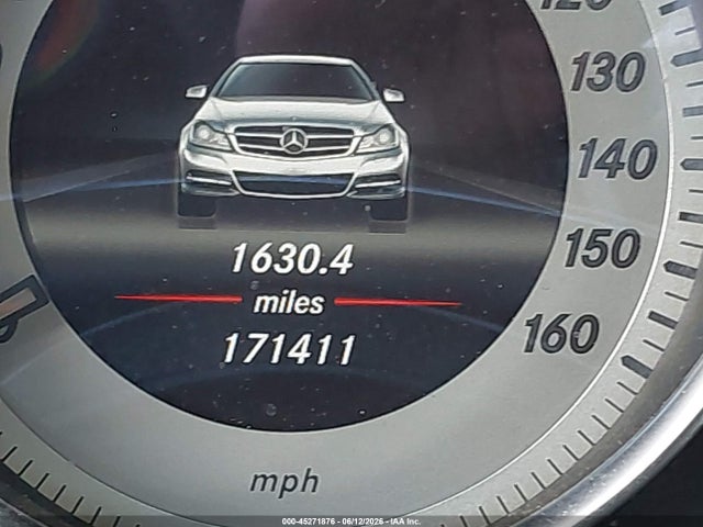45271876 :رقم المزاد ، WDDGJ4HB7DG062832 vin ، 2013 Mercedes-benz C 250 مزاد بيع
