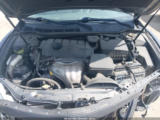 45271894 :رقم المزاد ، 4T1BF3EK1BU209998 vin ، 2011 Toyota Camry Le مزاد بيع