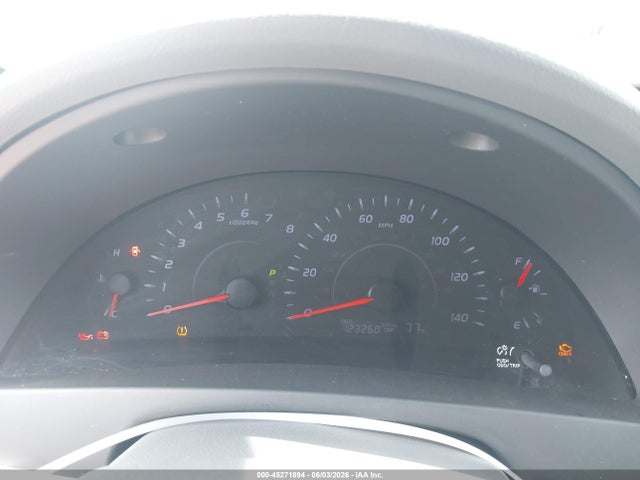 45271894 :رقم المزاد ، 4T1BF3EK1BU209998 vin ، 2011 Toyota Camry Le مزاد بيع
