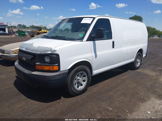 45271949 :رقم المزاد ، 1GCSGAFX1D1129931 vin ، 2013 Chevrolet Express 1500 Work Van مزاد بيع