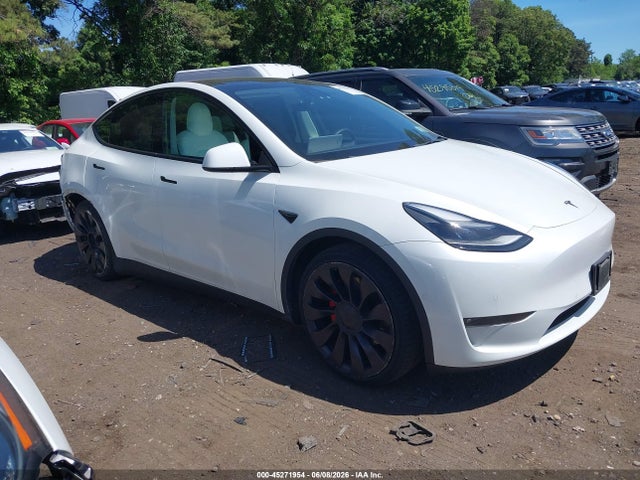 Продажа на аукционе авто 2021 Tesla Model Y Performance Dual Motor All-wheel Drive, vin: 5YJYGDEF4MF303972, номер лота: 45271954