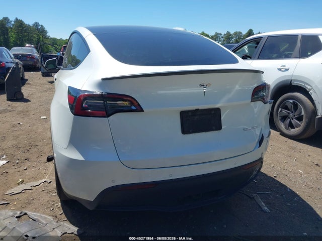 Продажа на аукционе авто 2021 Tesla Model Y Performance Dual Motor All-wheel Drive, vin: 5YJYGDEF4MF303972, номер лота: 45271954