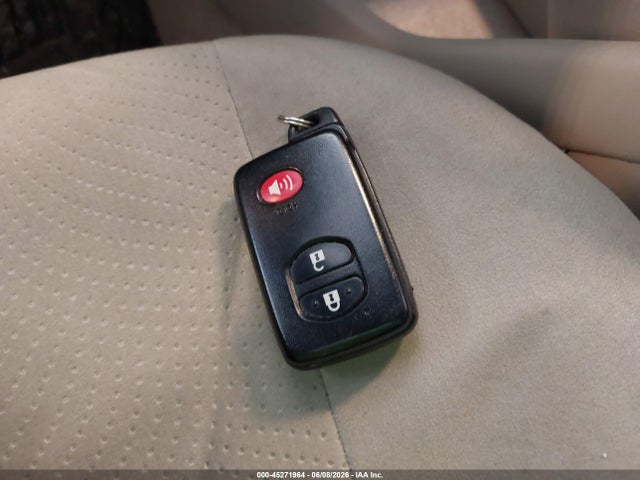 45271964 :رقم المزاد ، JTDKN3DU3B0258265 vin ، 2011 Toyota Prius Two مزاد بيع