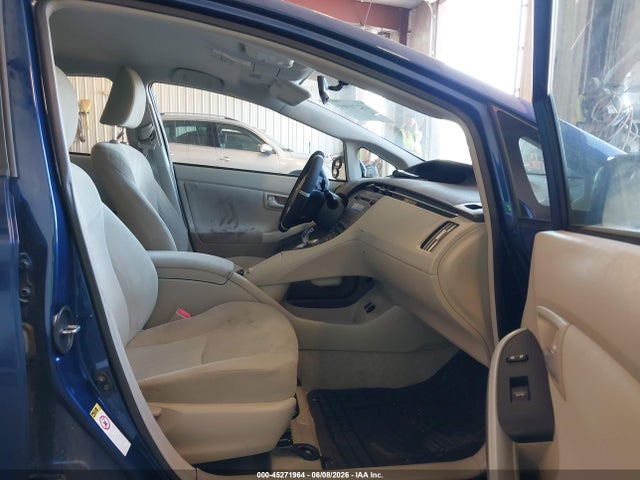 45271964 :رقم المزاد ، JTDKN3DU3B0258265 vin ، 2011 Toyota Prius Two مزاد بيع