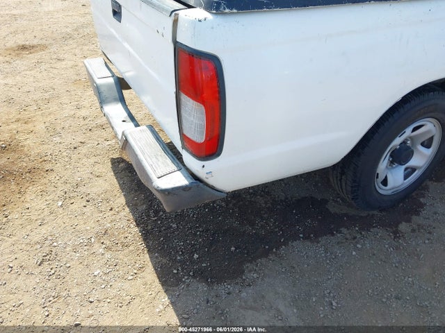 45271966 :رقم المزاد ، 1N6DD21S8WC367590 vin ، 1998 Nissan Frontier Standard/xe مزاد بيع