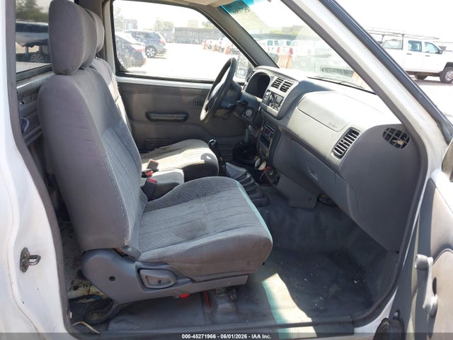 45271966 :رقم المزاد ، 1N6DD21S8WC367590 vin ، 1998 Nissan Frontier Standard/xe مزاد بيع