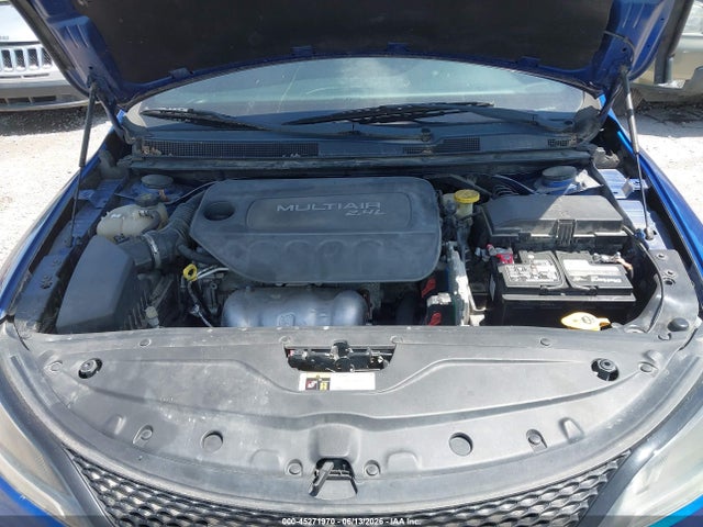 45271970 :رقم المزاد ، 1C3CCCBB0GN107619 vin ، 2016 Chrysler 200 S مزاد بيع