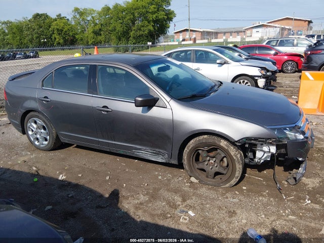 45272075 :رقم المزاد ، 3FAHP0HA2AR221019 vin ، 2010 Ford Fusion Se مزاد بيع