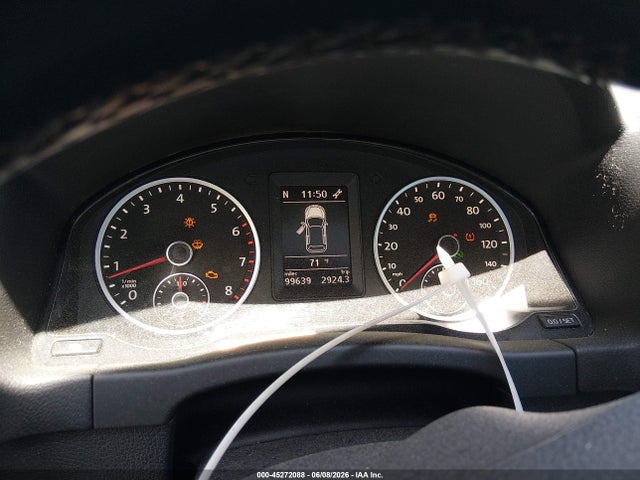 2011 Volkswagen Tiguan Se მანქანა იყიდება აუქციონზე, vin: WVGBV7AXXBW524640, აუქციონის ნომერი: 45272088