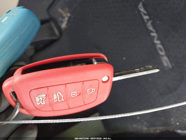 45272106 :رقم المزاد ، 5NPE24AF8GH379577 vin ، 2016 Hyundai Sonata Se مزاد بيع
