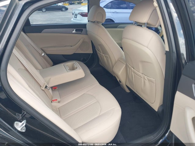 45272106 :رقم المزاد ، 5NPE24AF8GH379577 vin ، 2016 Hyundai Sonata Se مزاد بيع