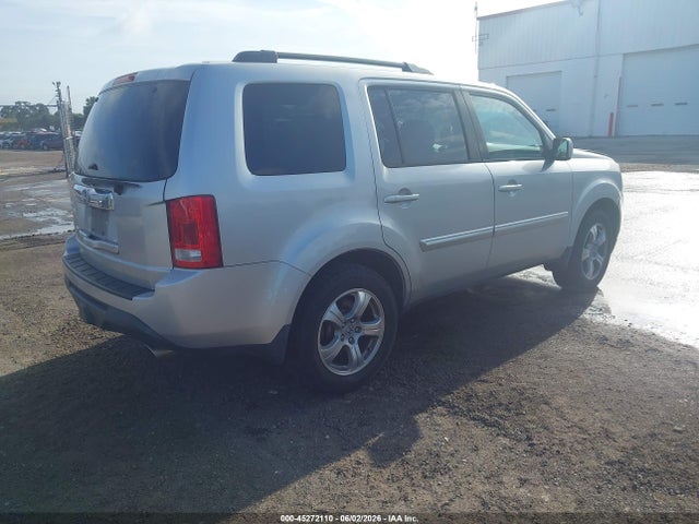 45272110 :رقم المزاد ، 5FNYF3H52FB014804 vin ، 2015 Honda Pilot Ex-l مزاد بيع
