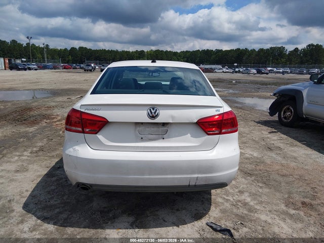2013 Volkswagen Passat 2.5l Se მანქანა იყიდება აუქციონზე, vin: 1VWBH7A30DC021726, აუქციონის ნომერი: 45272130