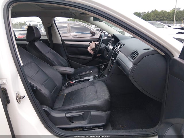 2013 Volkswagen Passat 2.5l Se მანქანა იყიდება აუქციონზე, vin: 1VWBH7A30DC021726, აუქციონის ნომერი: 45272130
