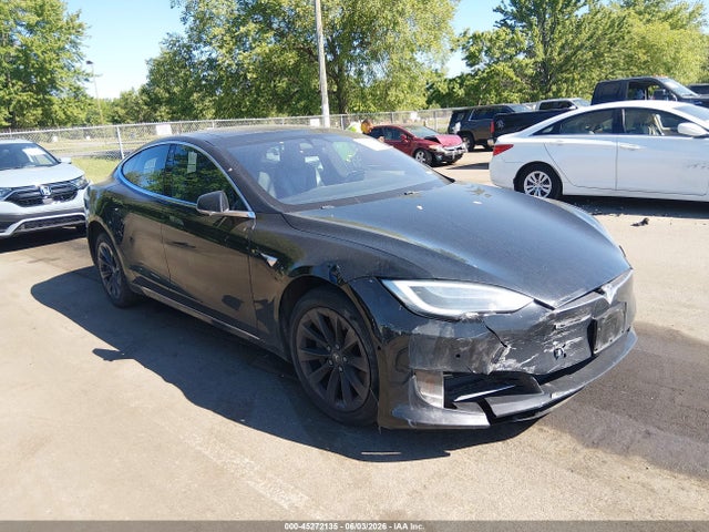 2018 5YJSA1E26JF259102 main image