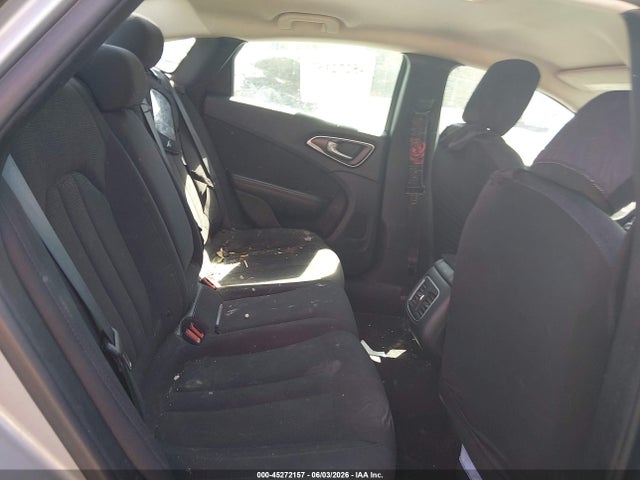 2015 Chrysler 200 Limited მანქანა იყიდება აუქციონზე, vin: 1C3CCCAB6FN750573, აუქციონის ნომერი: 45272157