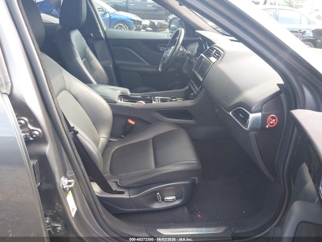 Продажа на аукционе авто 2019 Jaguar F-pace 25t Premium/30t Premium, vin: SADCJ2GX1KA360842, номер лота: 45272300
