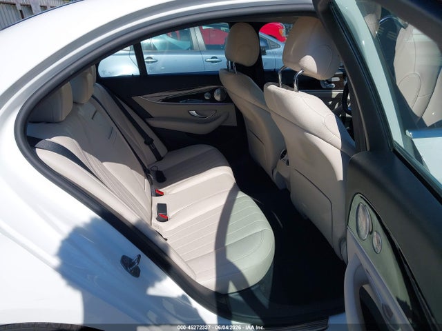 2017 Mercedes-benz E 300 მანქანა იყიდება აუქციონზე, vin: WDDZF4JB1HA098187, აუქციონის ნომერი: 45272337