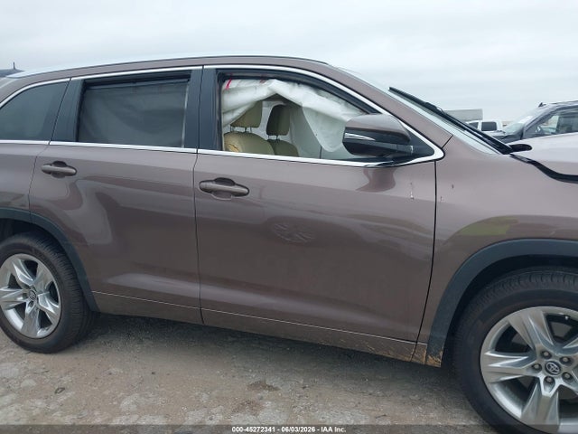 Toyota Highlander Limited 2018 5TDYZRFH0JS275232 Image 13